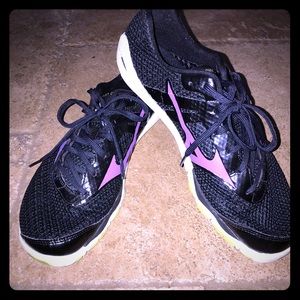Mizuno wave women’s shoes